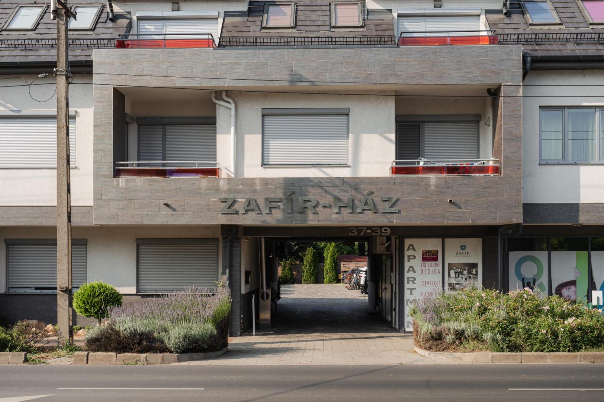 Zafir Apartman Sarvar Ngoại thất bức ảnh